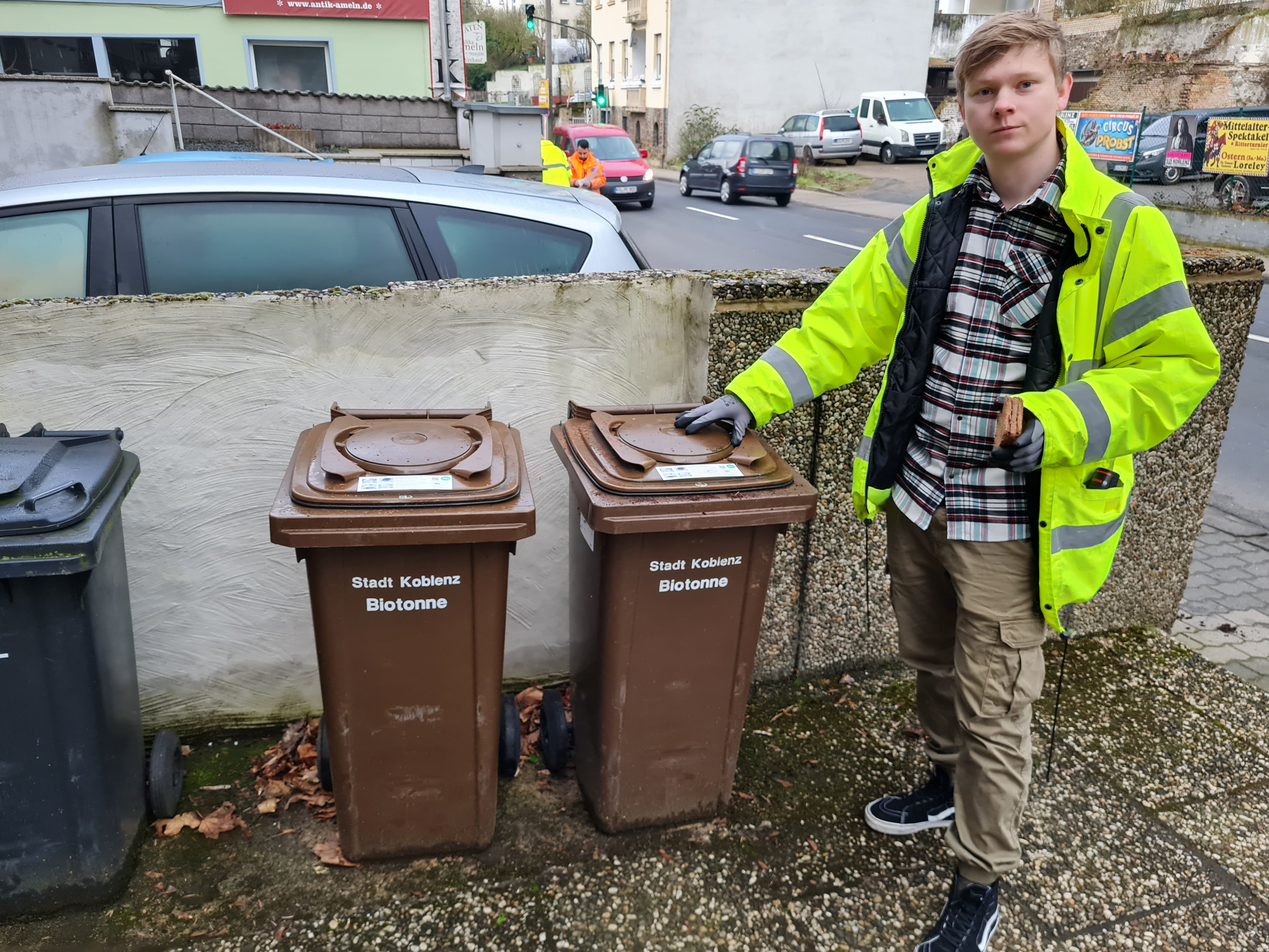 Filter change at 17000 organic waste bins in Koblenz