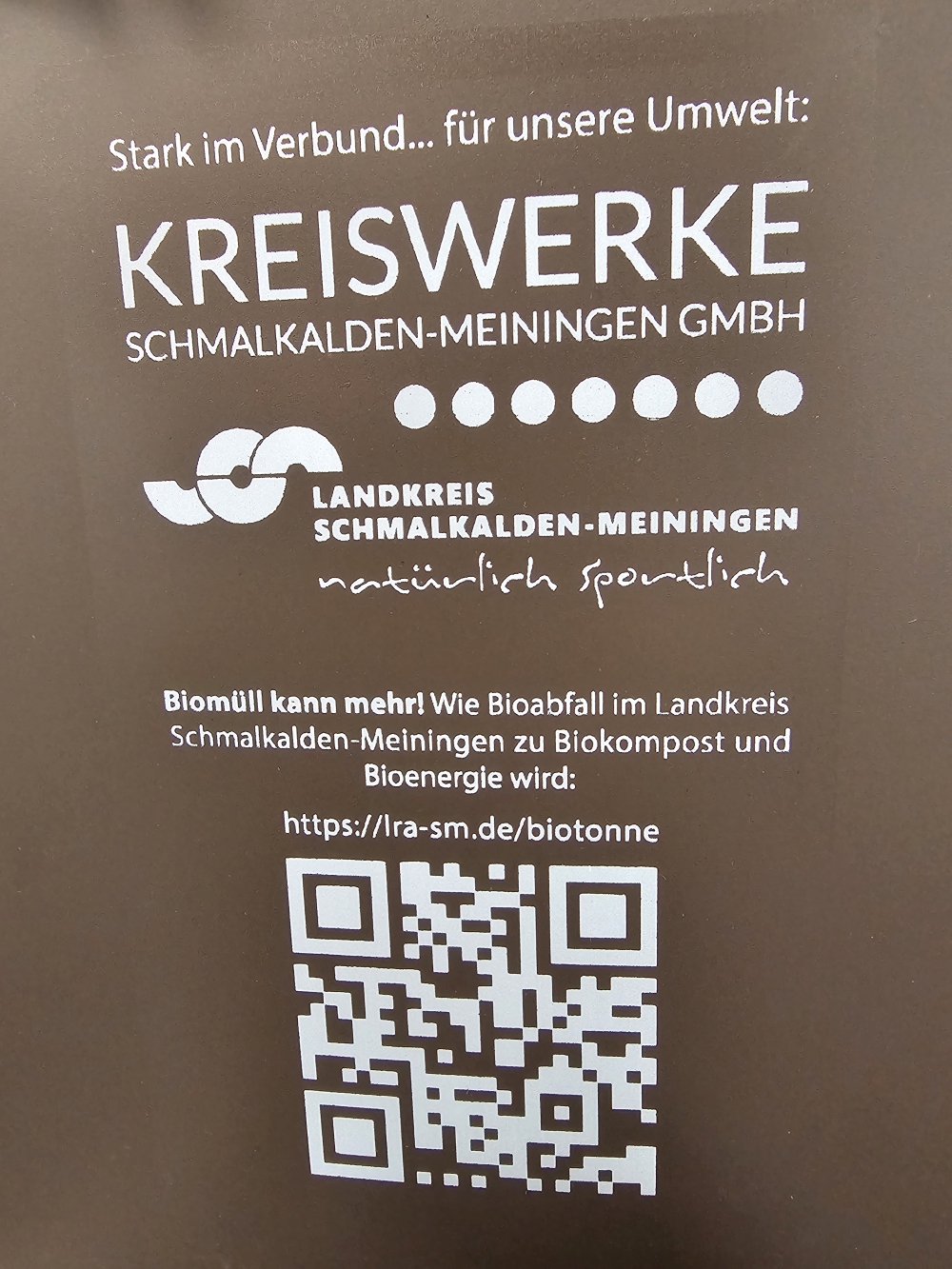 ...the reverse side leads with a QR code to the explanation of the recycling of organic waste.